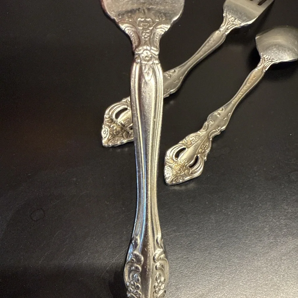 Lot Of 3- Oneida MICHELANGELO Set of 2 Dinner Forks & 1 Teaspoon‎ Stainless